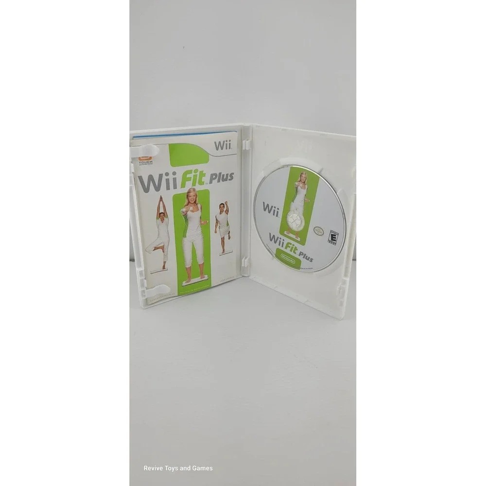 Wii Fit Plus (Nintendo Wii,‎ 2009) CIB Complete Tested and Working Great Condi.